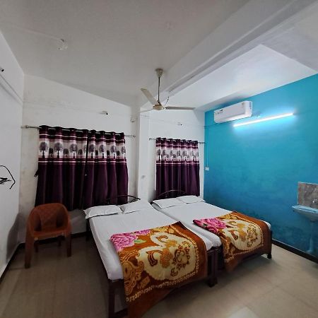 Goldan Palece Hotell Trimbak Exteriör bild